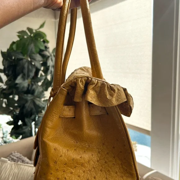 Butterfly Beverly Hills Elegant Mustard Yellow Ostrich Handbag - Picture 7 of 8